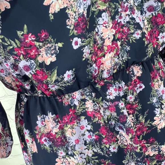 👗NWOT |•MAURICES•| Off The Shoulder Ruffle Dress Size Large - Picture 9 of 16